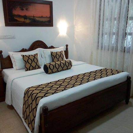 Great Wall Tourist Rest Anuradhapura Exterior photo
